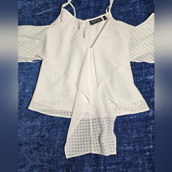 The Fifth Label White Open Shoulder Spaghetti Strap Blouse Small - Picture 3 of 8